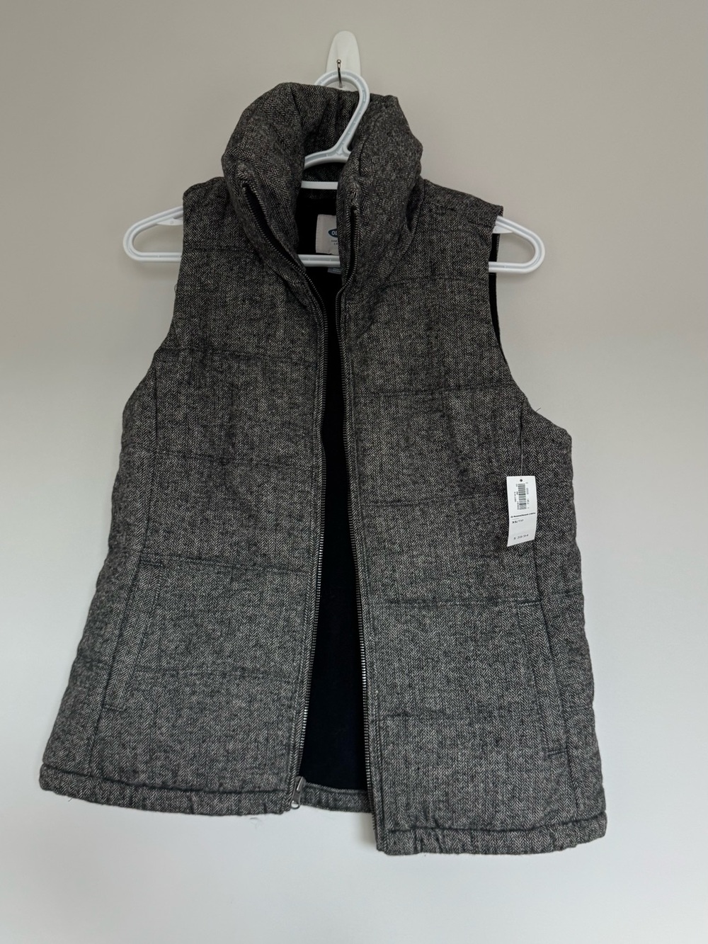 Brand New With Tags Women's Quilted Zip-Front Vest in Heather Gray